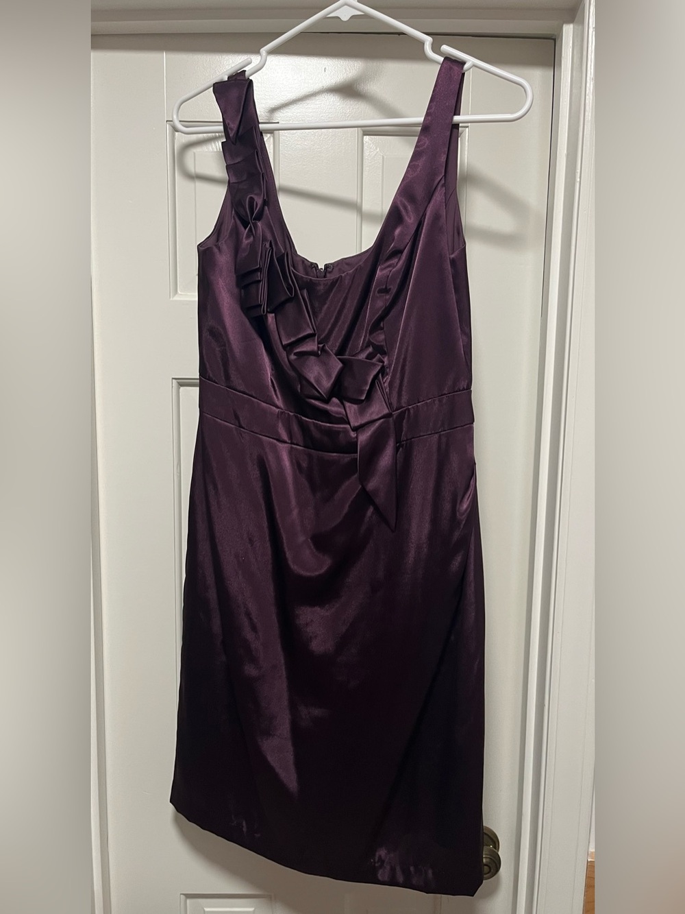 Women's Sleeveless Satin Ruffle Dress in Deep Plum